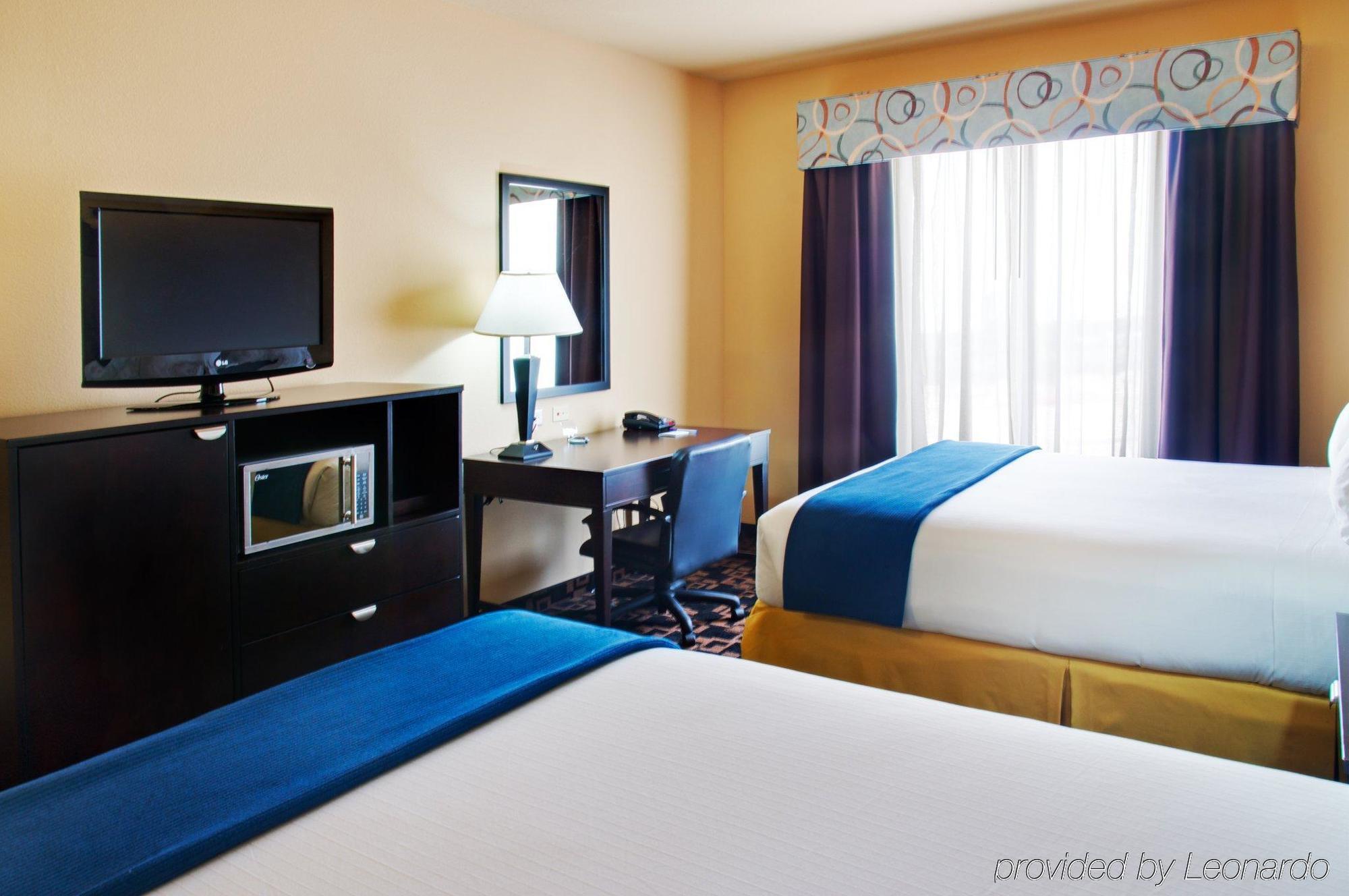 Holiday Inn Express Hotel & Suites Huntsville, An Ihg Hotel Δωμάτιο φωτογραφία